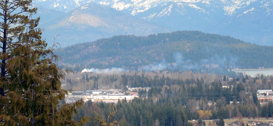Lignetics of Kootenai Idaho polluting the air